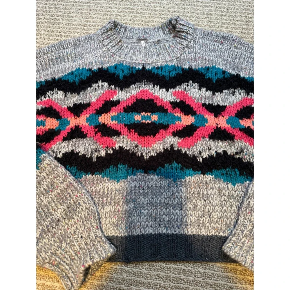 Free People Grey Pink Teal Geometric Intarsia Wool Alpaca Blend‎ Cropped Sweater